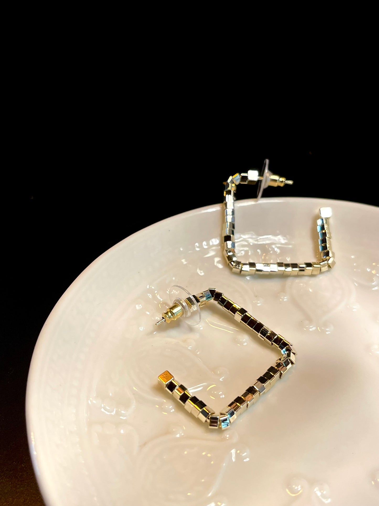 Arete Stud Cubitos
