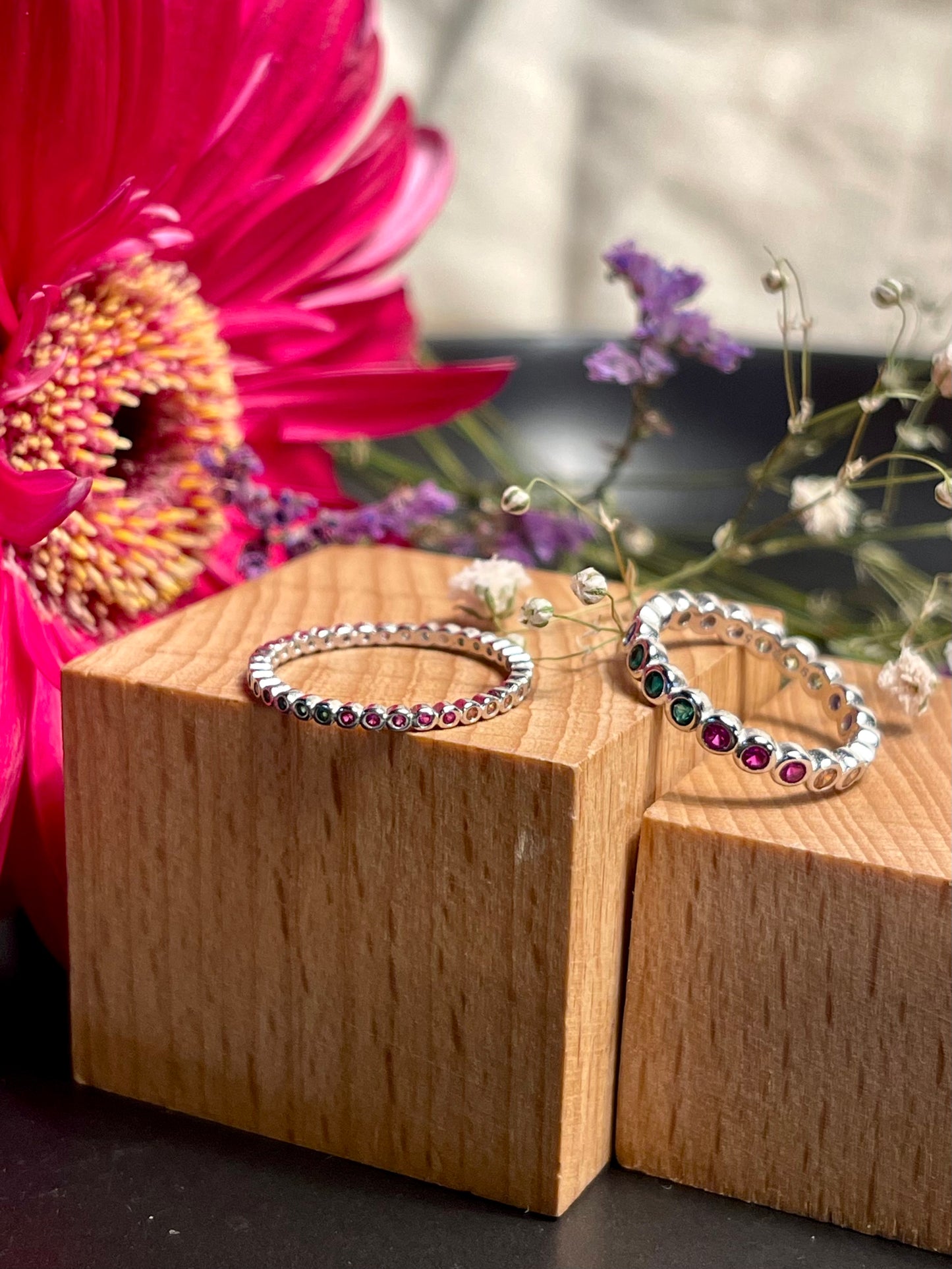 Anillo Zircones Colores Fina