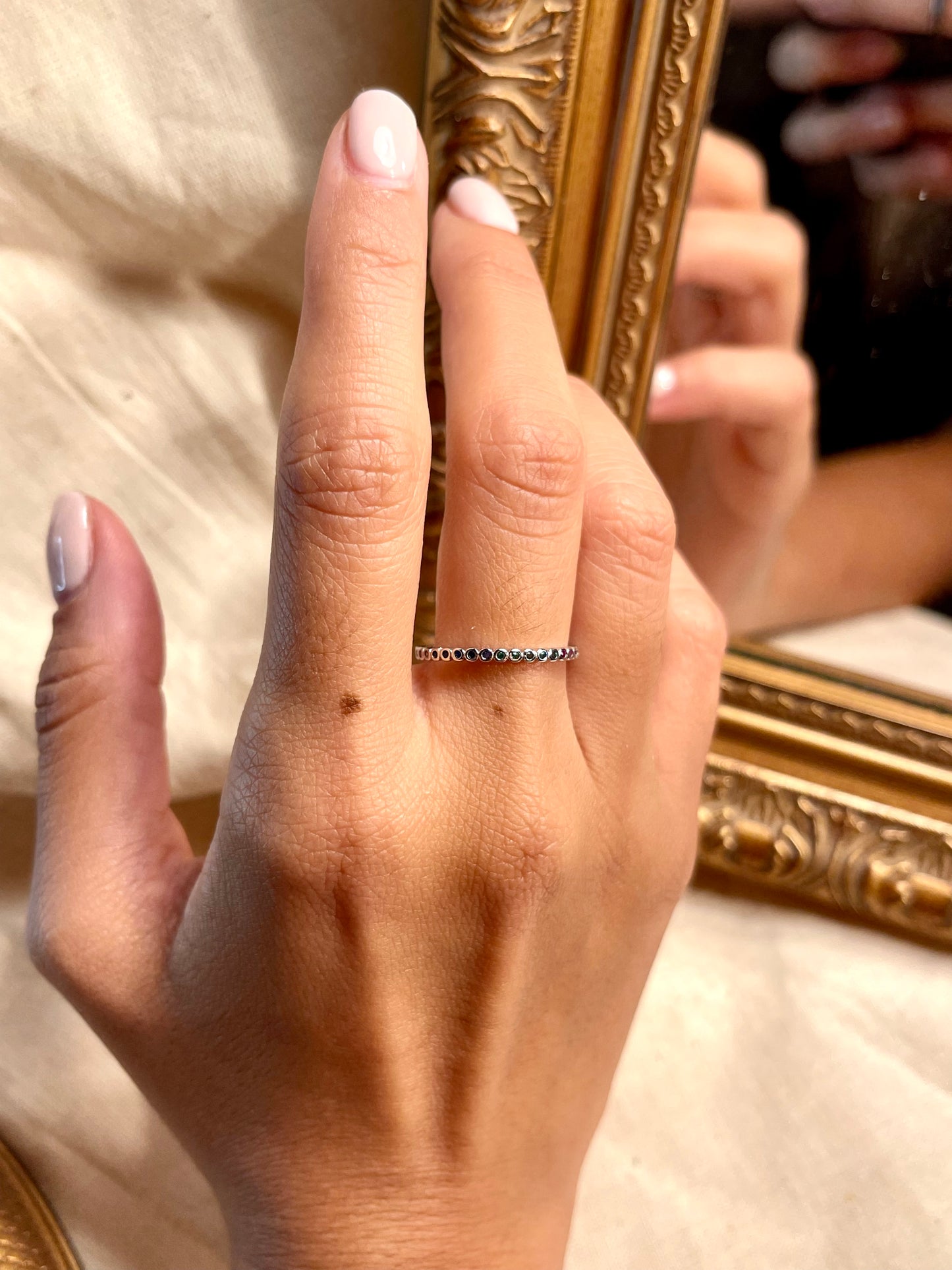 Anillo Zircones Colores Fina