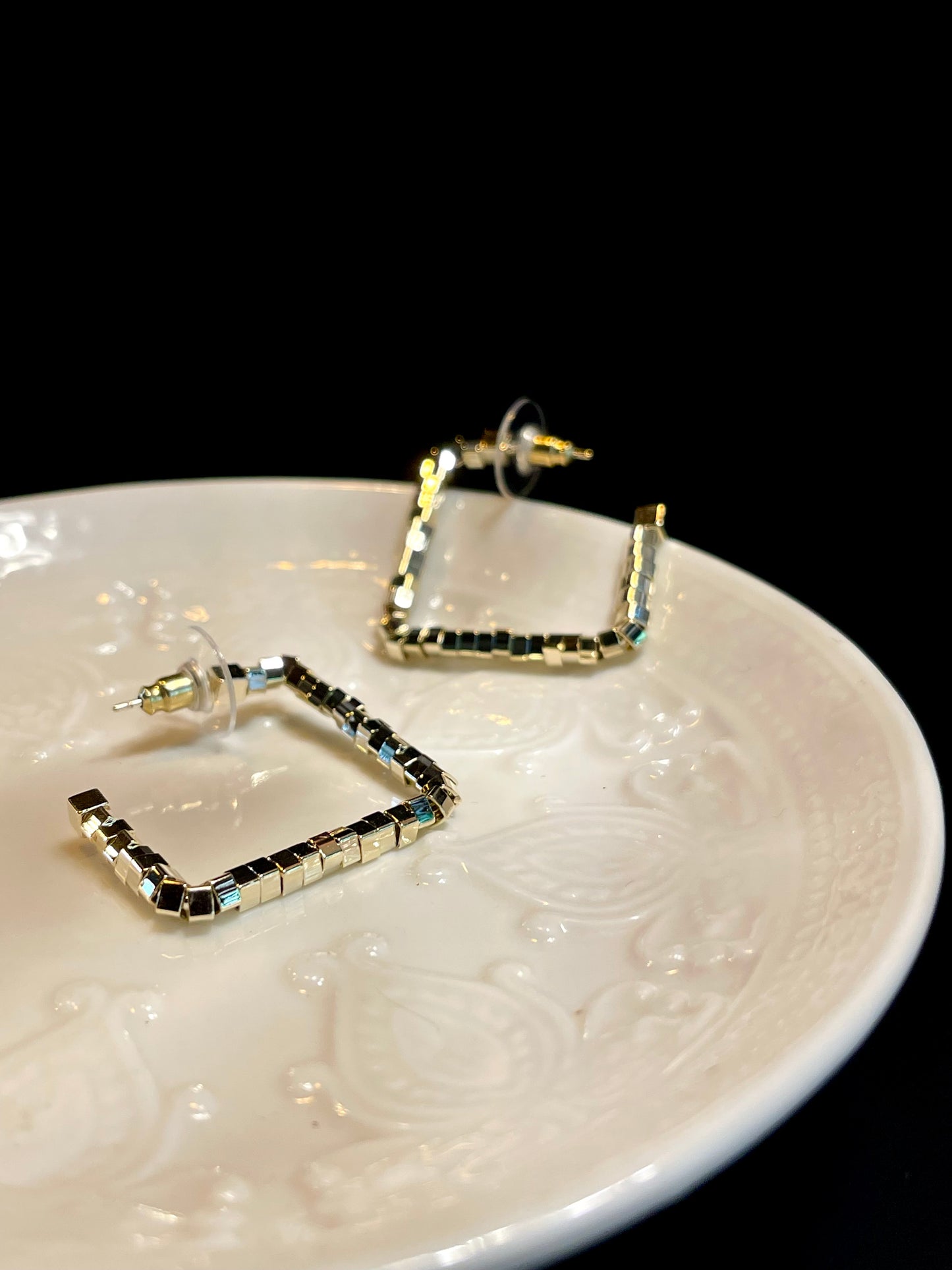 Arete Stud Cubitos