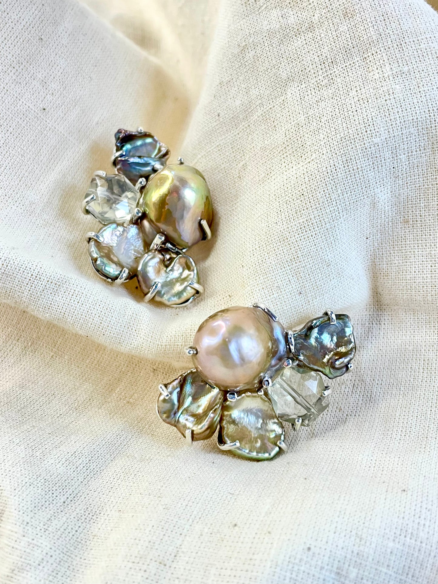 Arete Perla Dorada