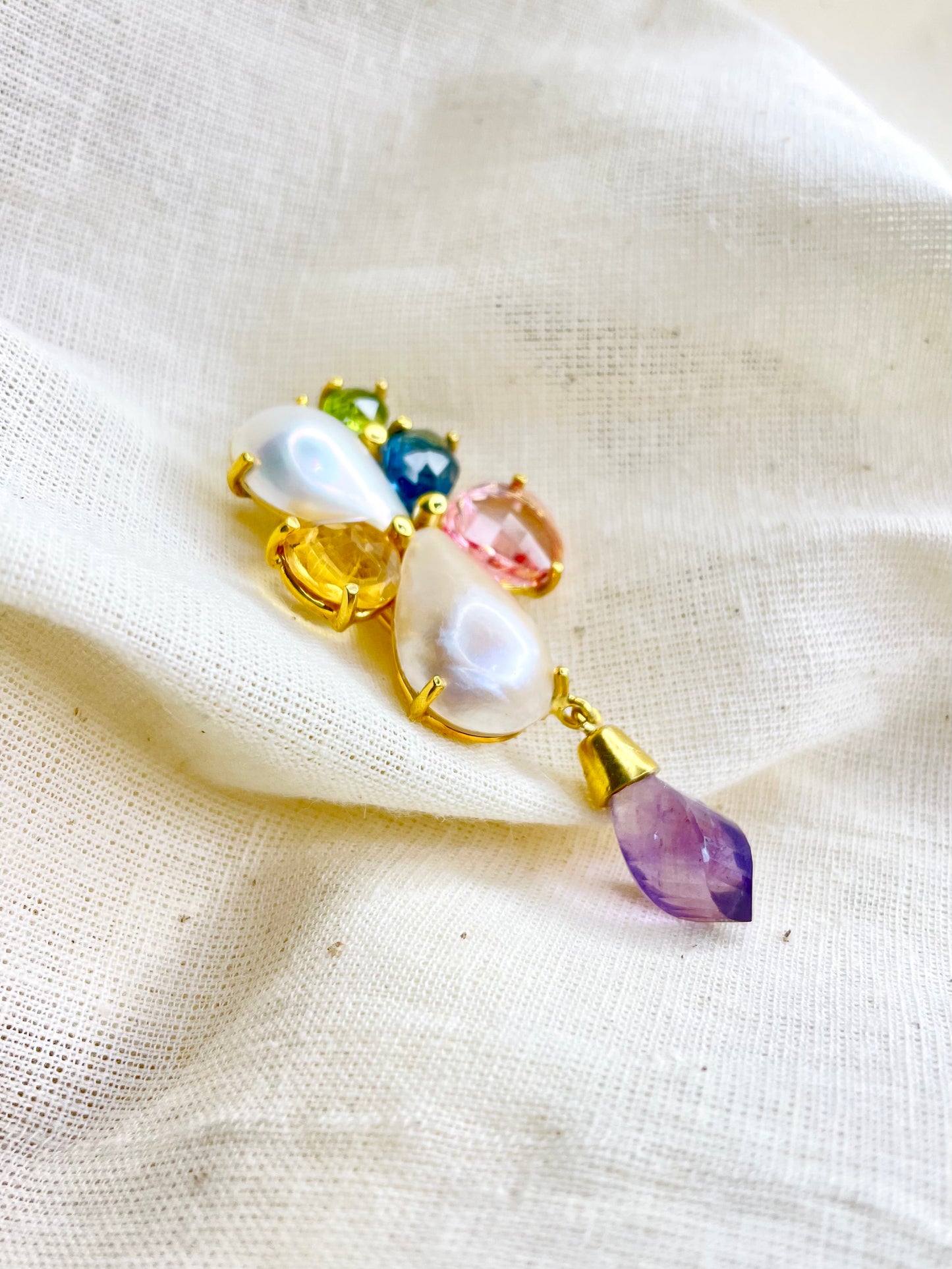 Broche Piedras