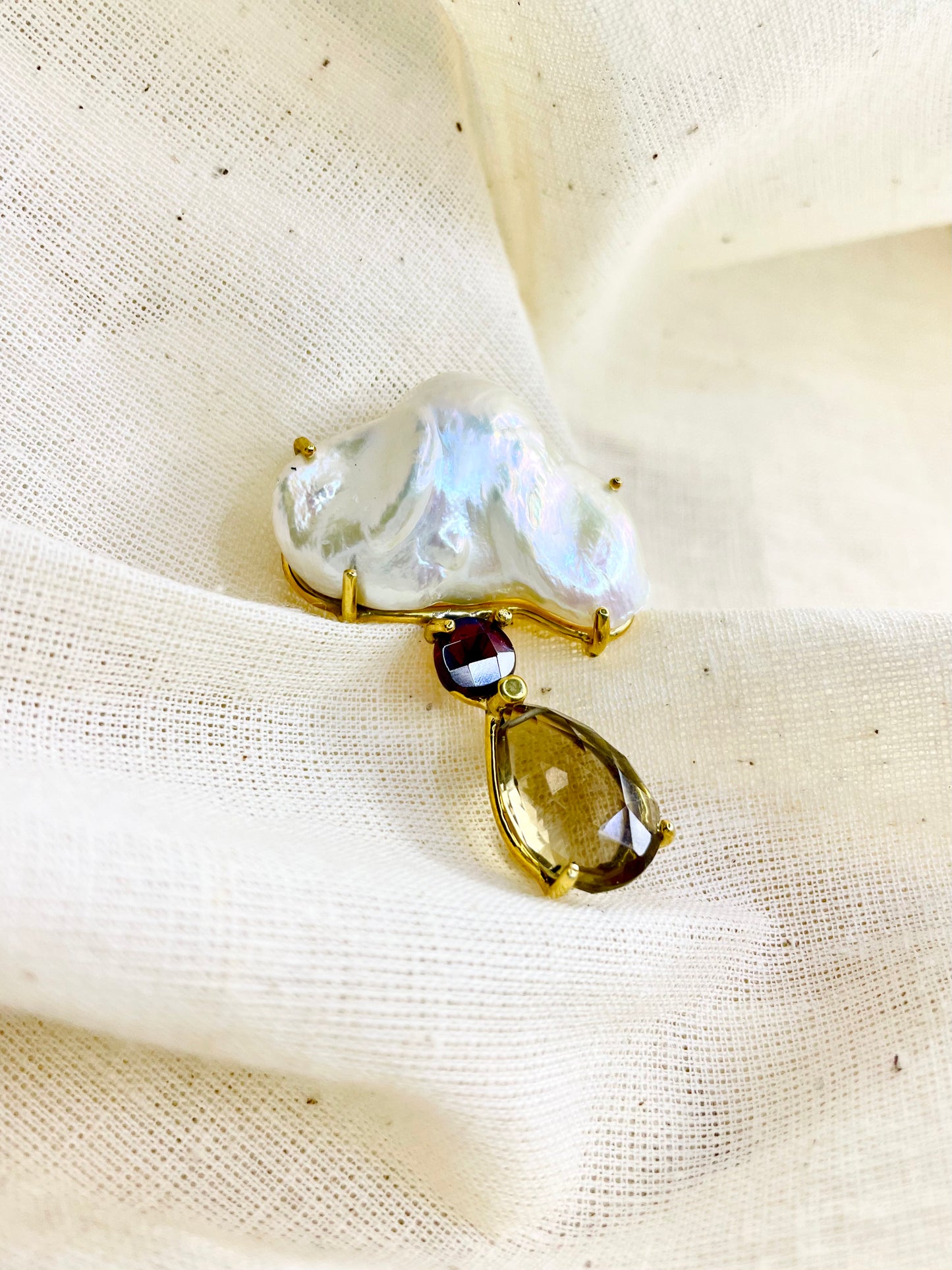 Broche Piedras