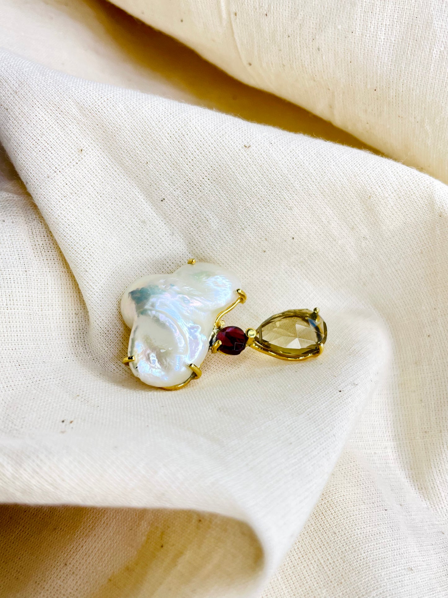 Broche Piedras