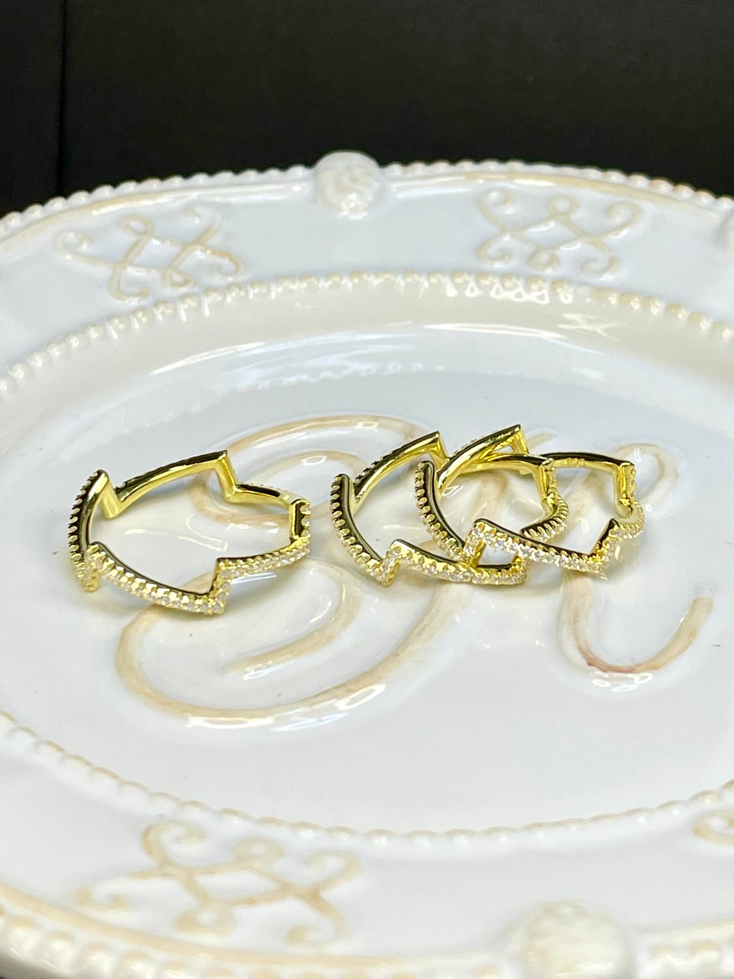 Anillo Banda Zircones