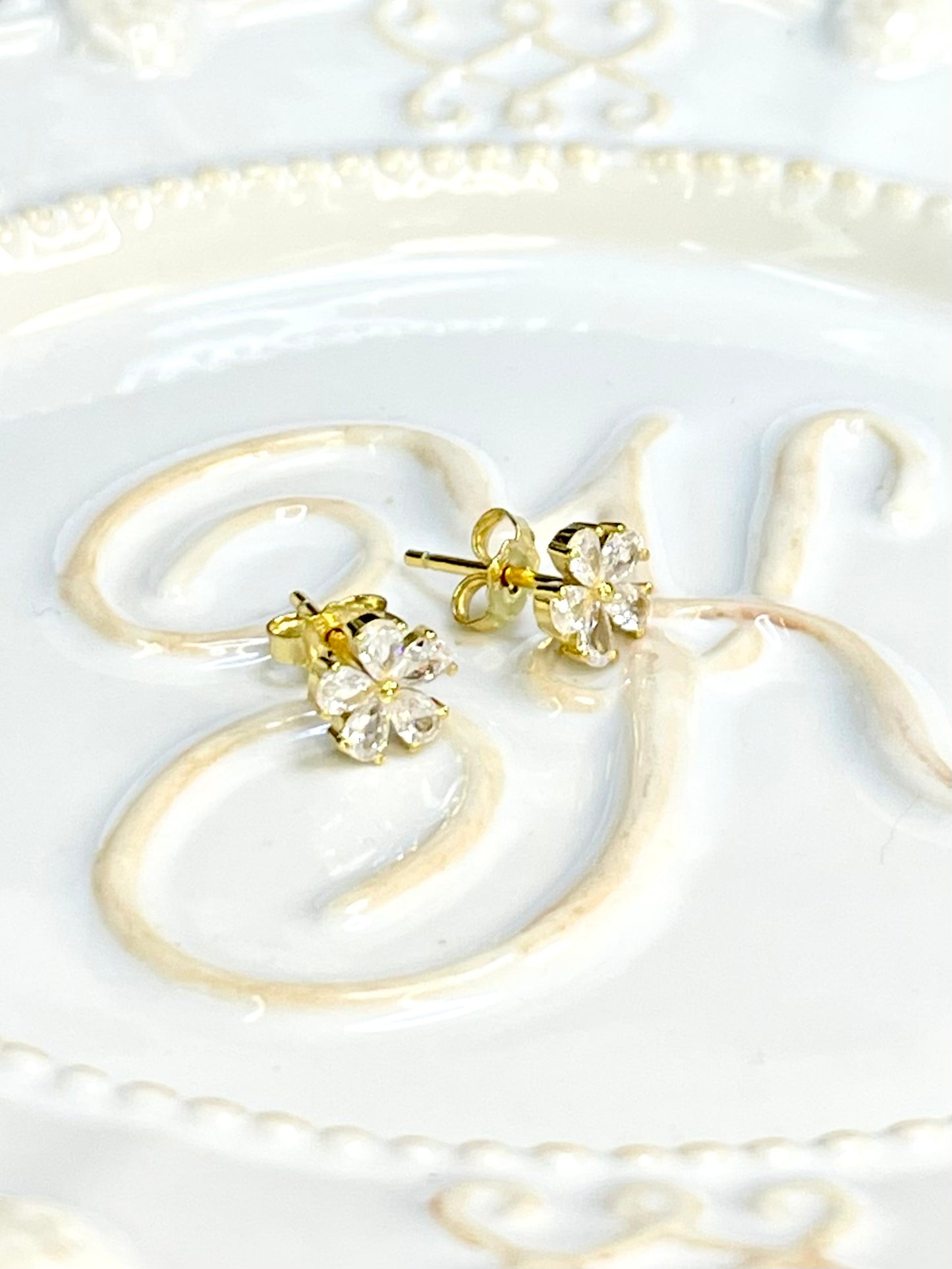 Arete Stud Flor