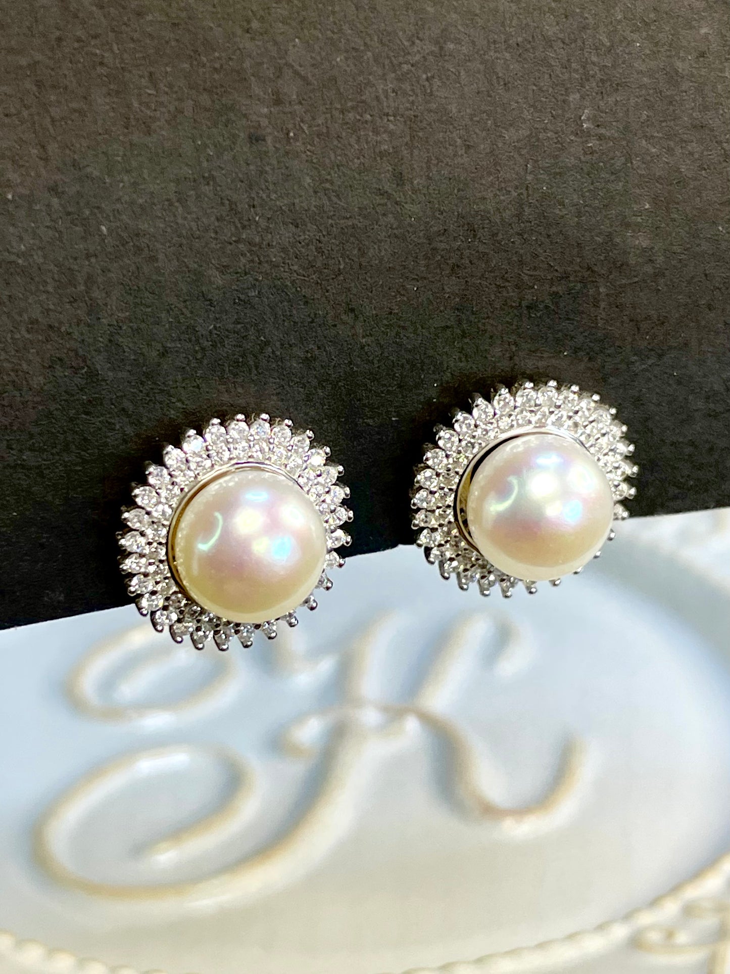 Arete Stud Perla Zircones