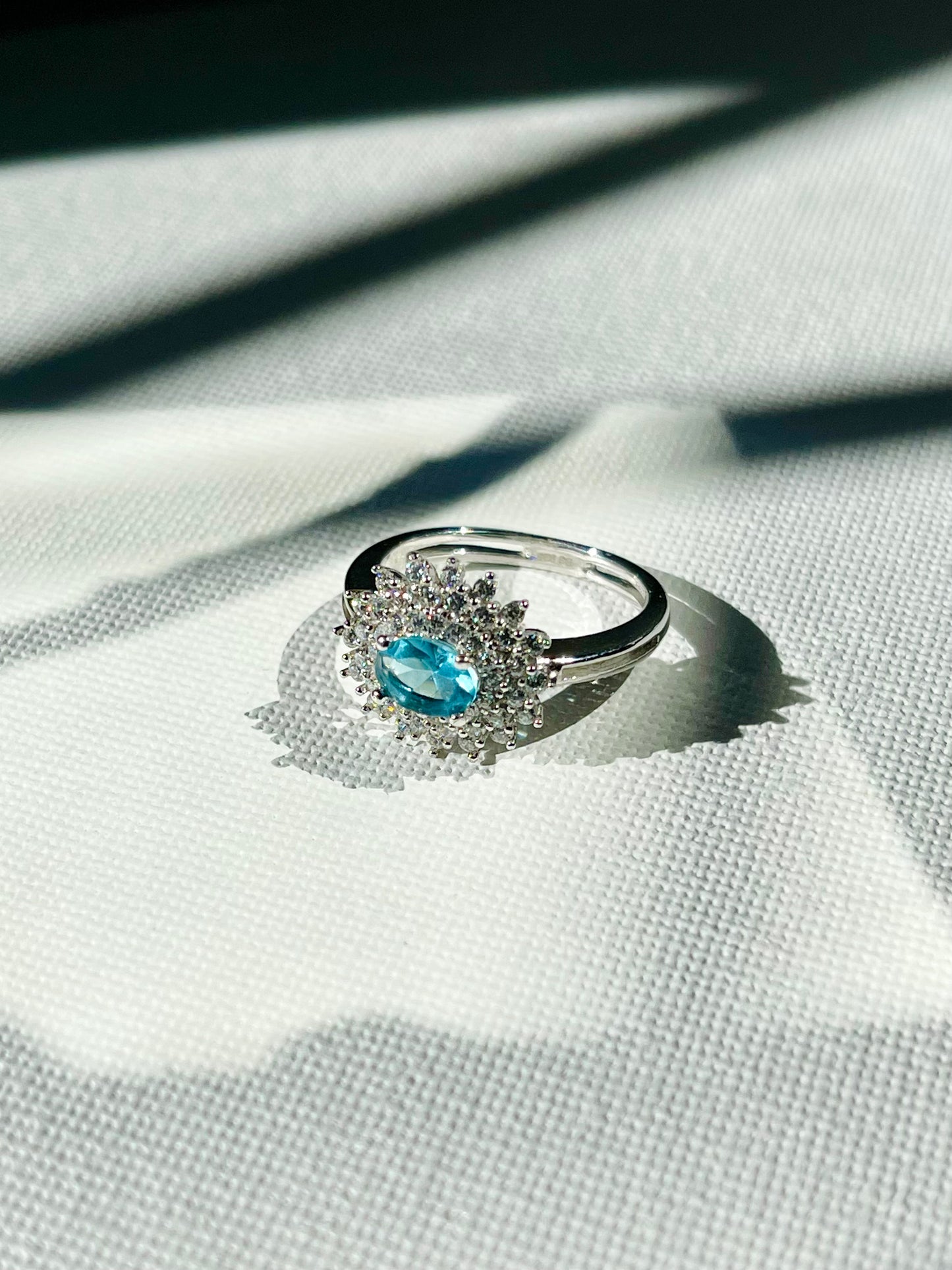 Anillo Zircones Cuadrado