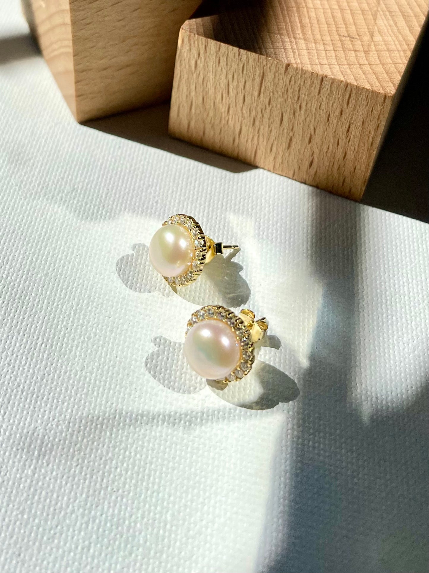 Arete Perla Zircones Redondo