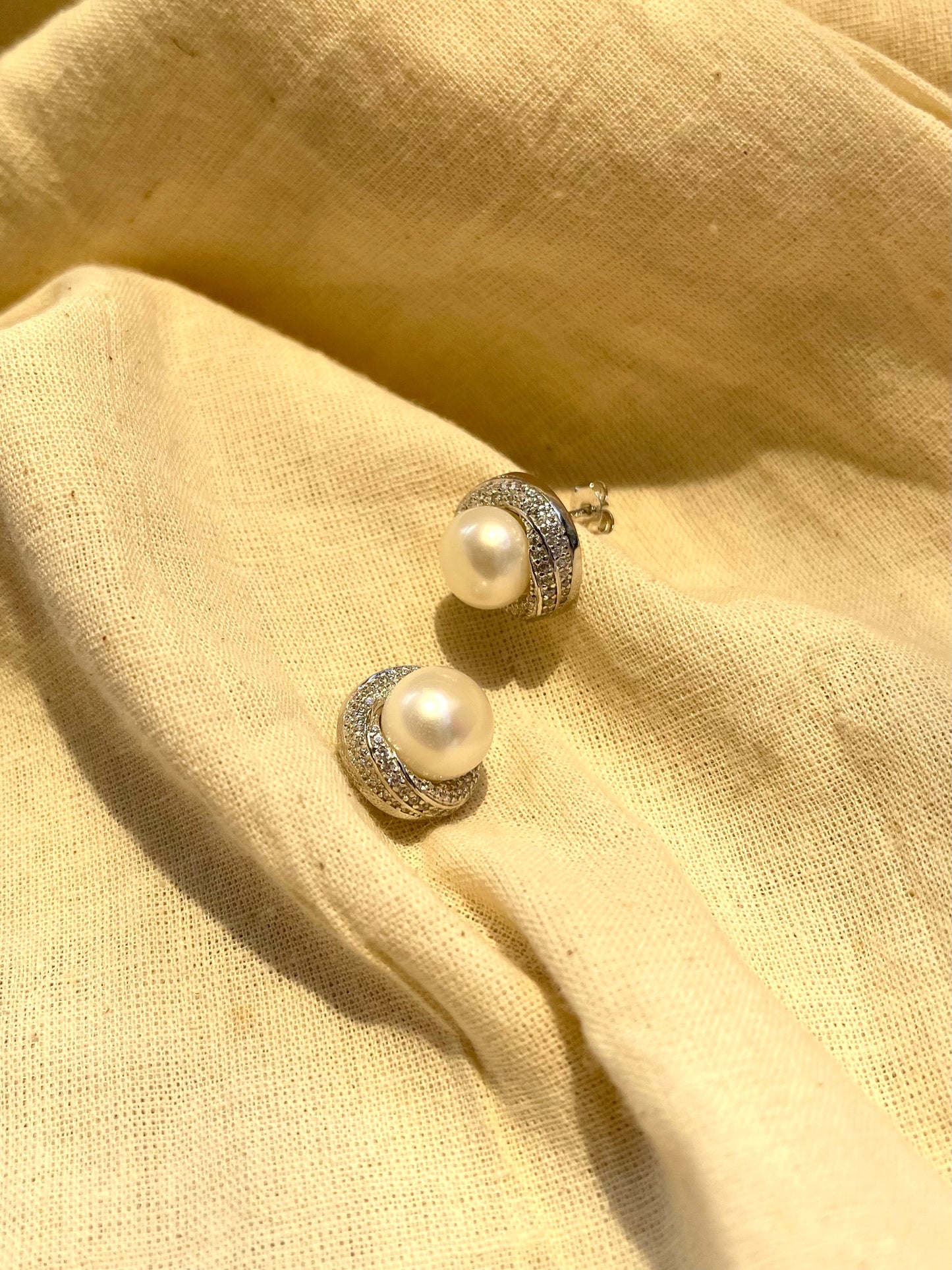 Arete Perla Zircones Redondo