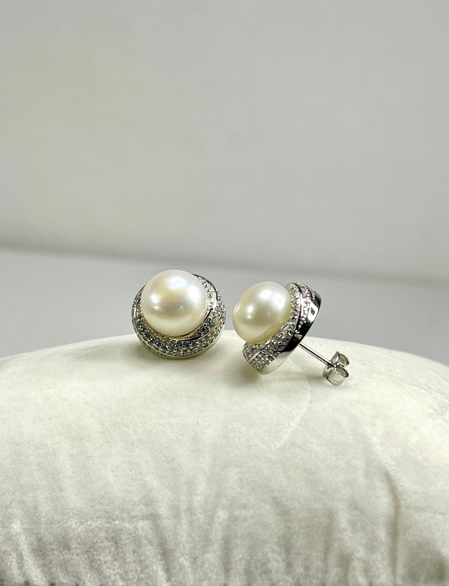 Arete Perla Zircones Redondo