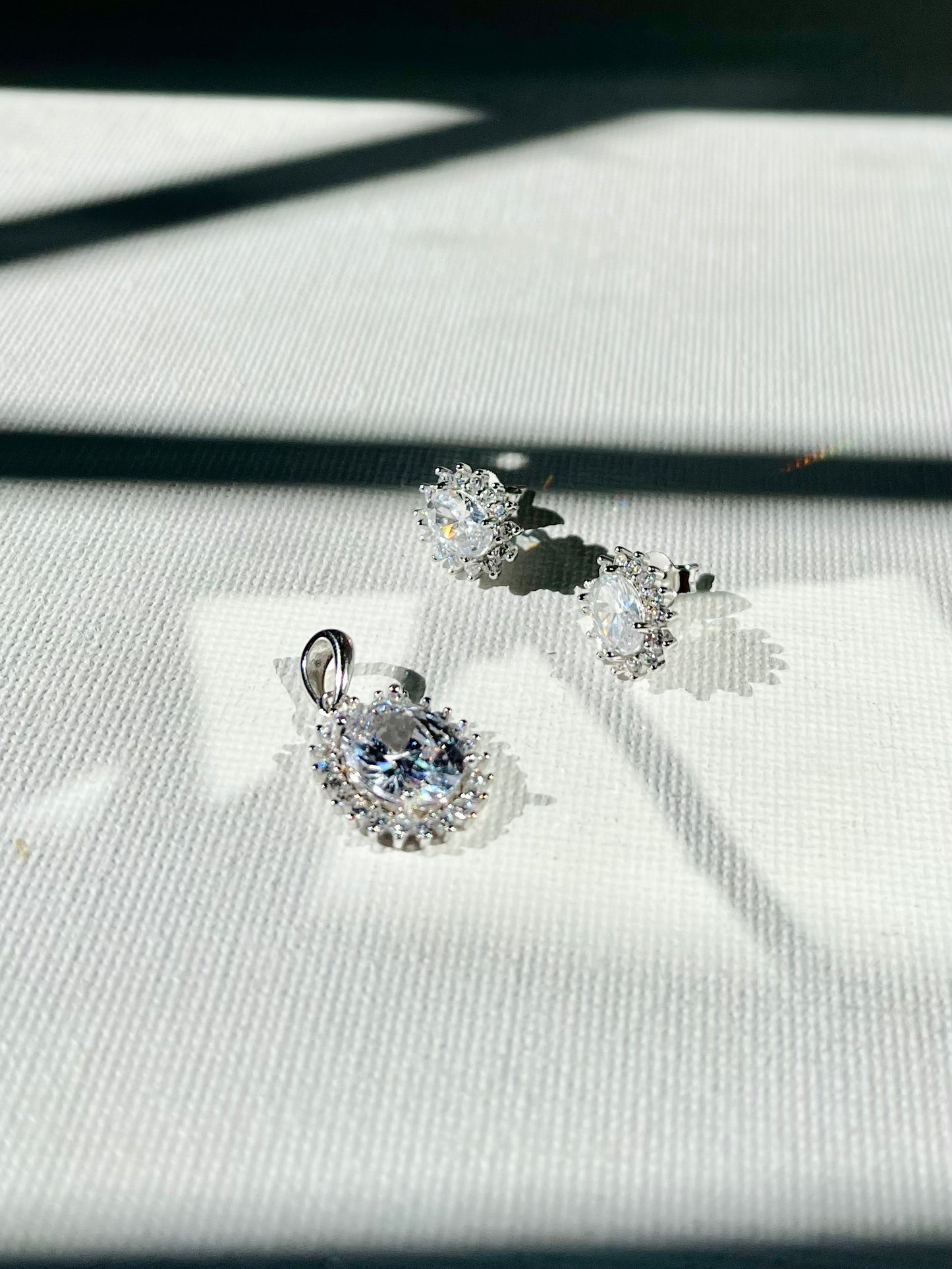 Set Zircones Oval