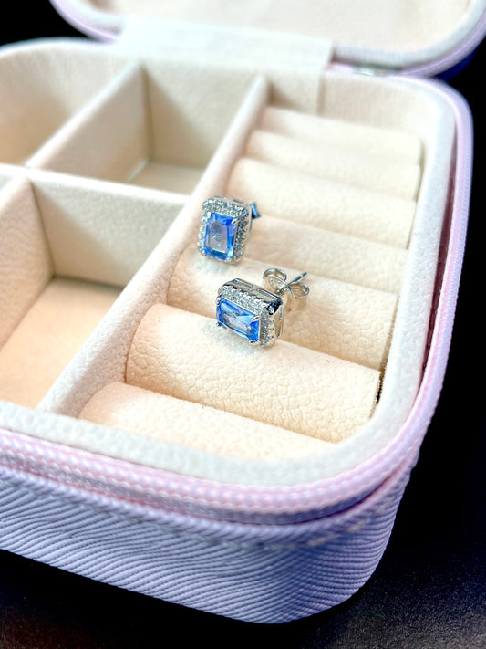Arete Stud Rectangulo