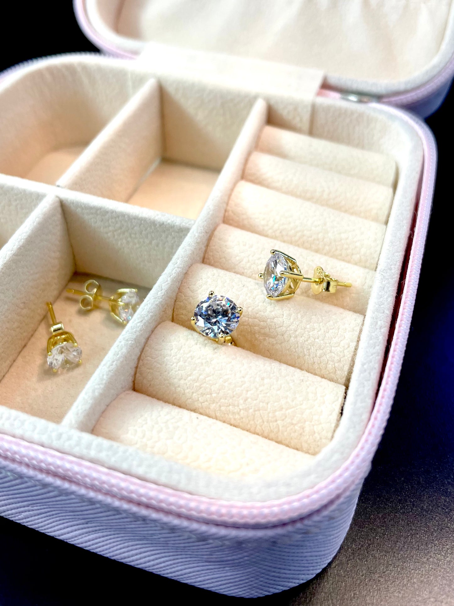 Arete Stud Redondo Mediano