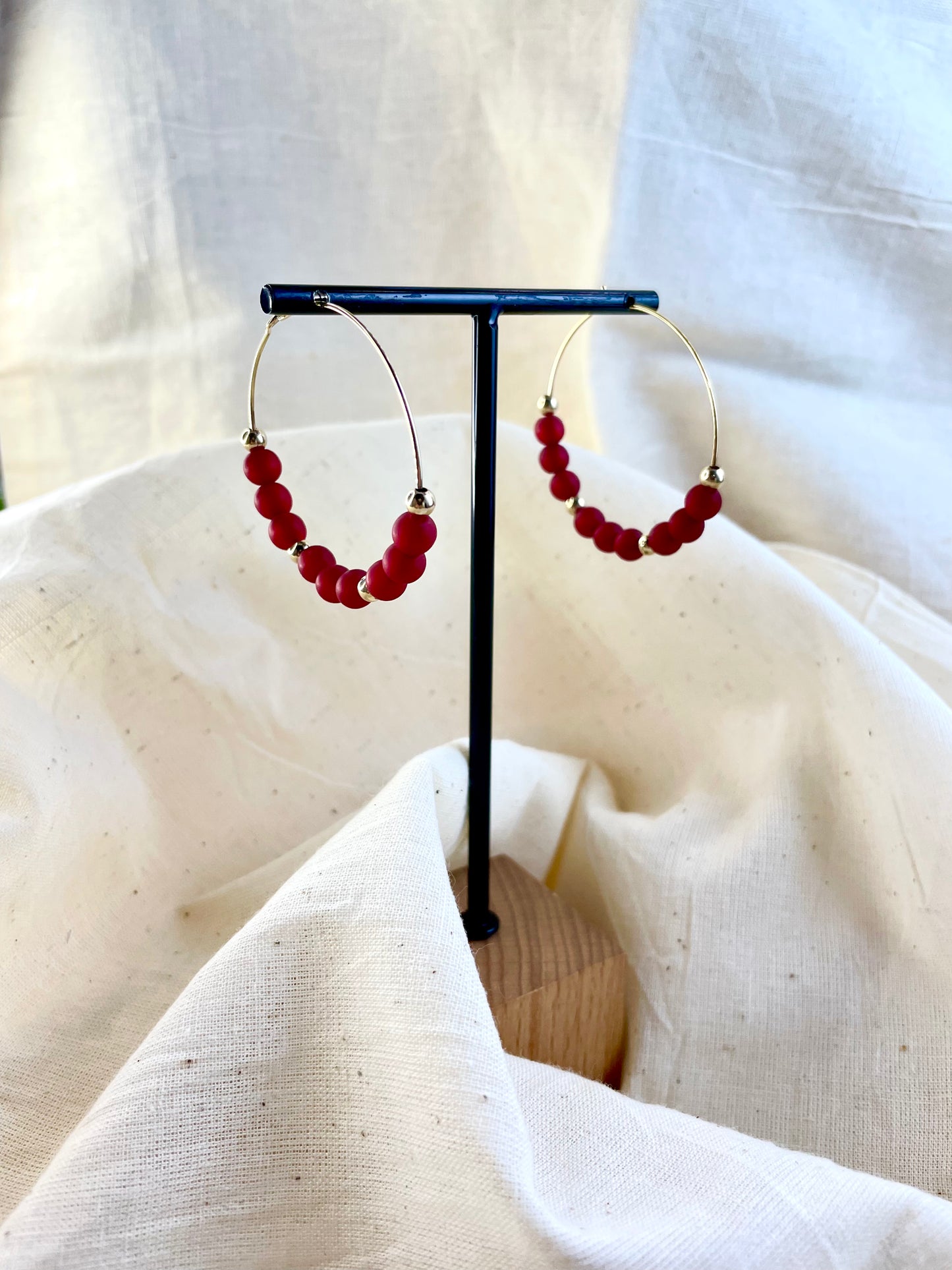 Arete Argolla Resina Roja