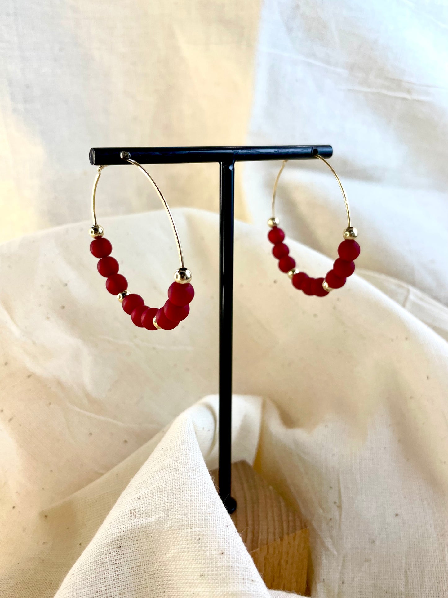 Arete Argolla Resina Roja