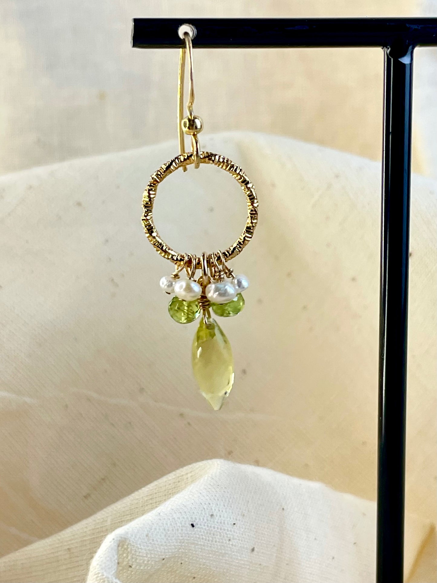 Arete Patente Peridot Perla