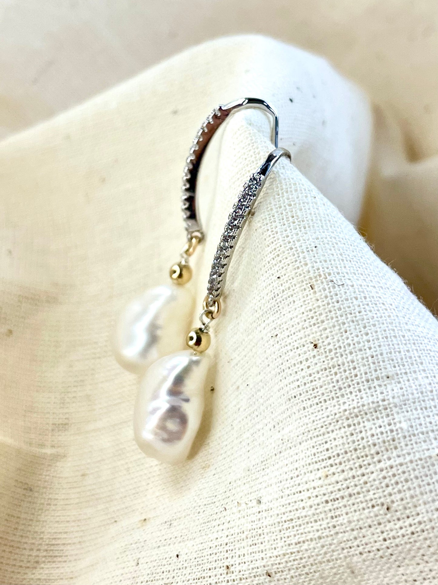 Arete Patente Perla