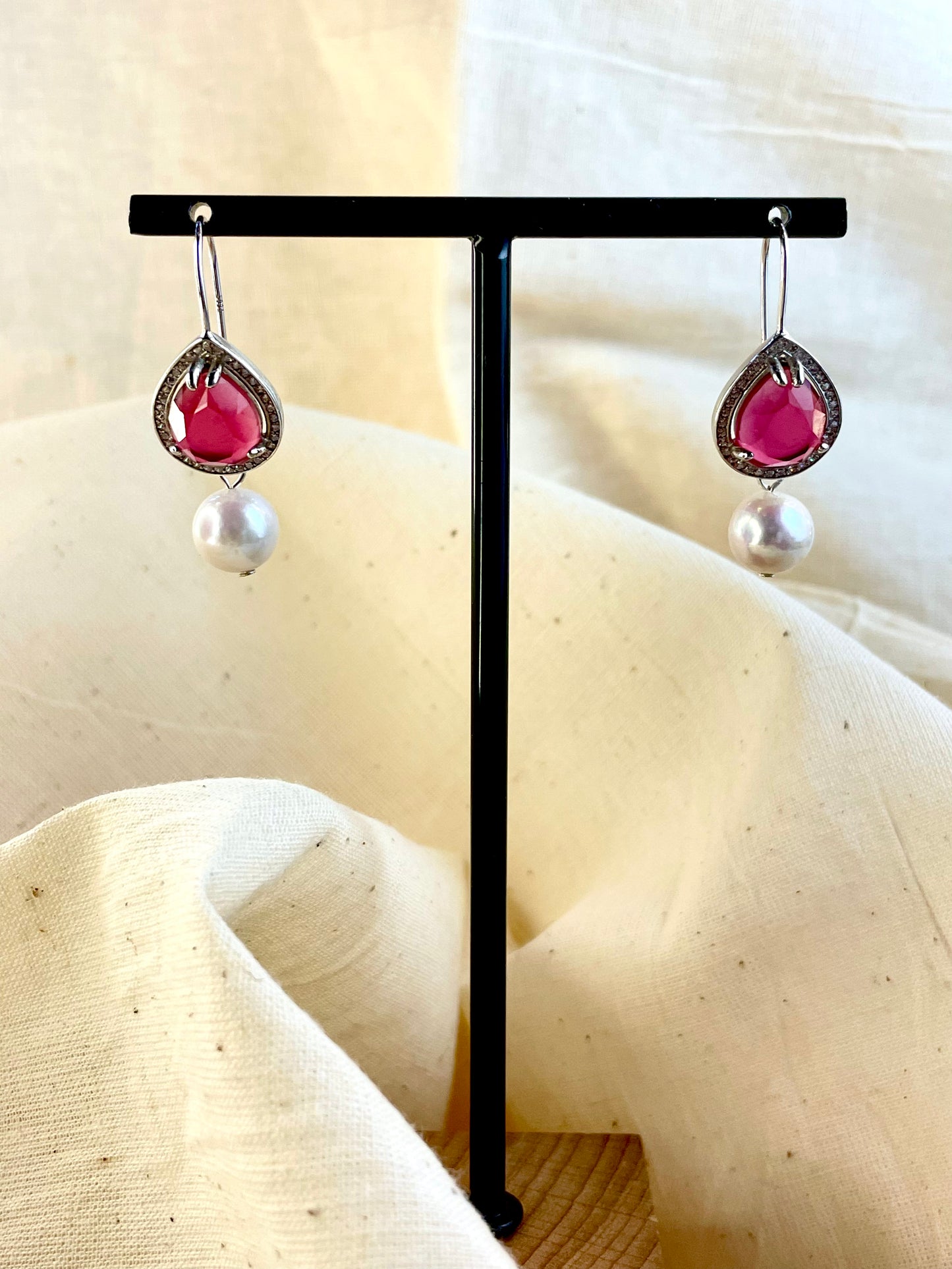 Arete Patente Perla Cuarzo