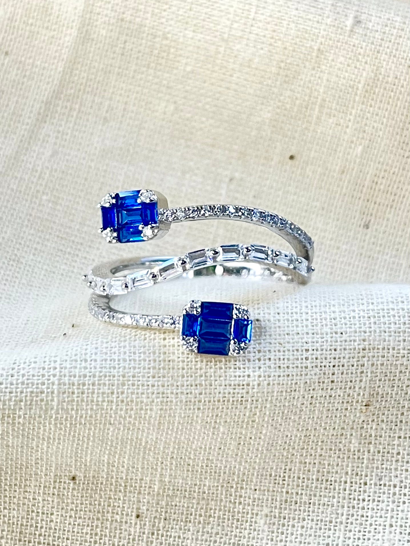Anillo Zircones Azul