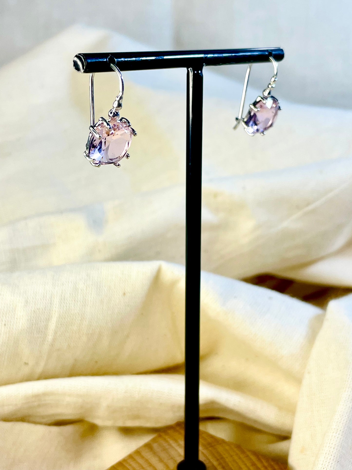 Arete Cierre Seguro Cristal Rosado