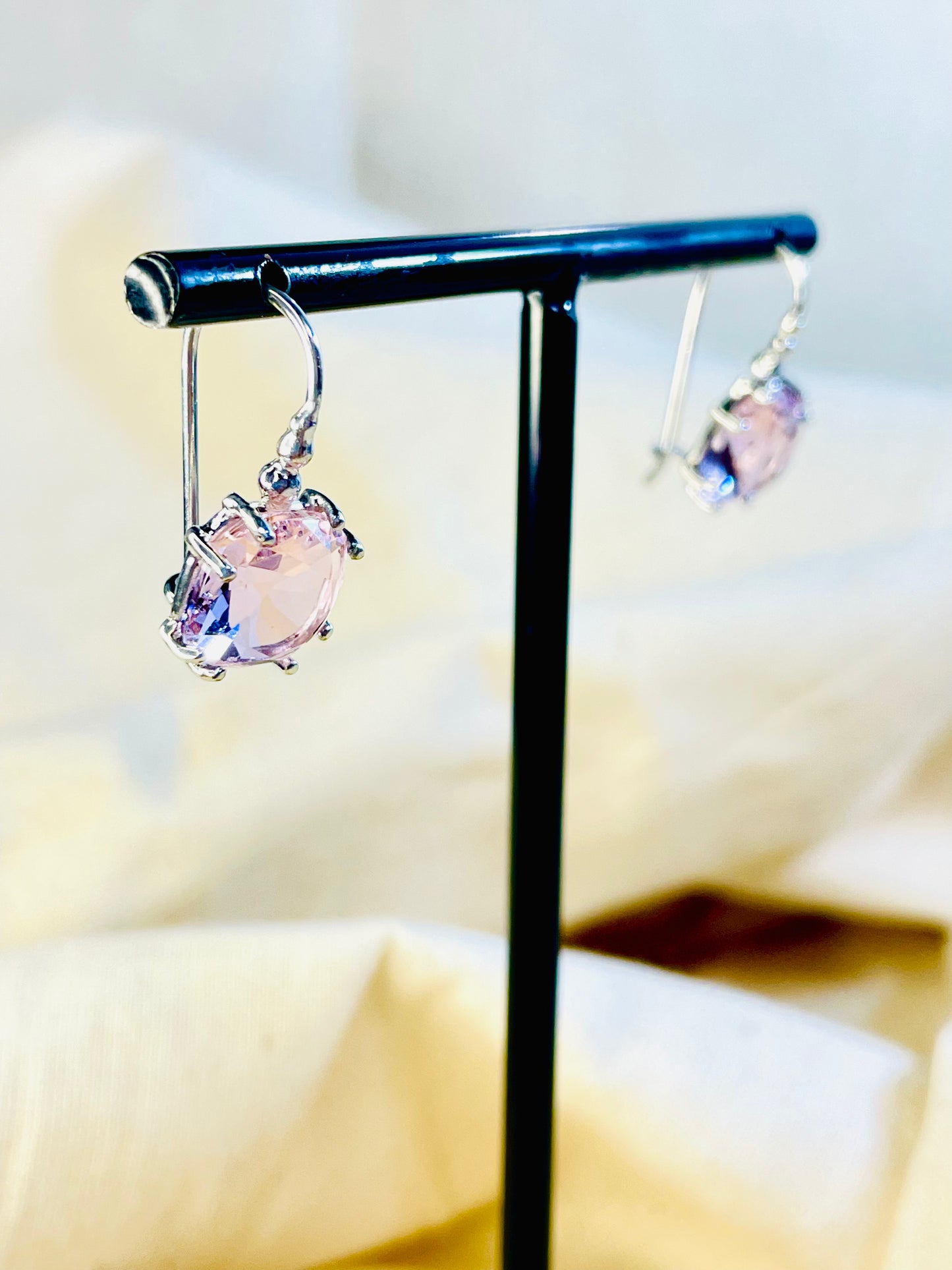Arete Cierre Seguro Cristal Rosado