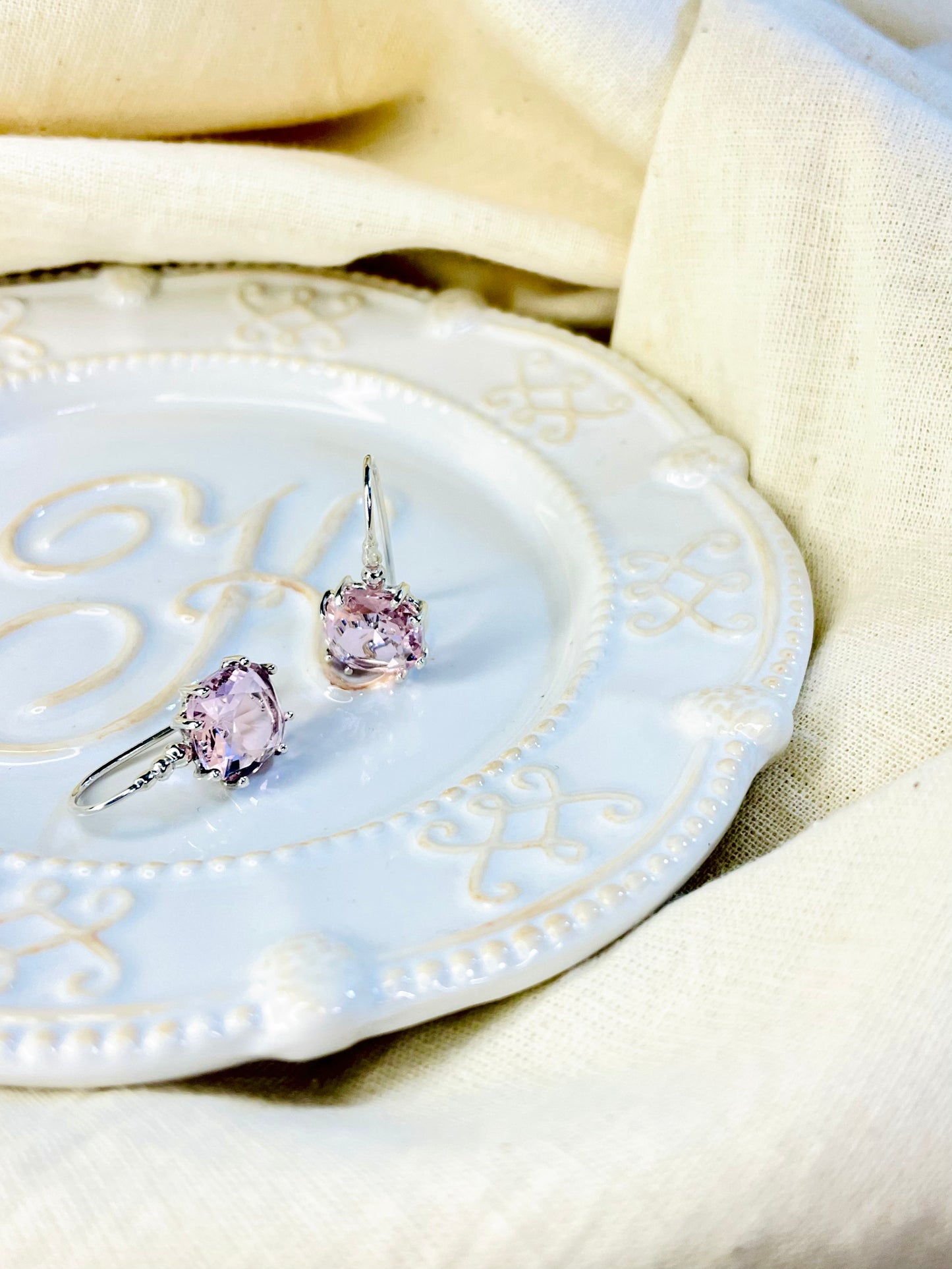Arete Cierre Seguro Cristal Rosado