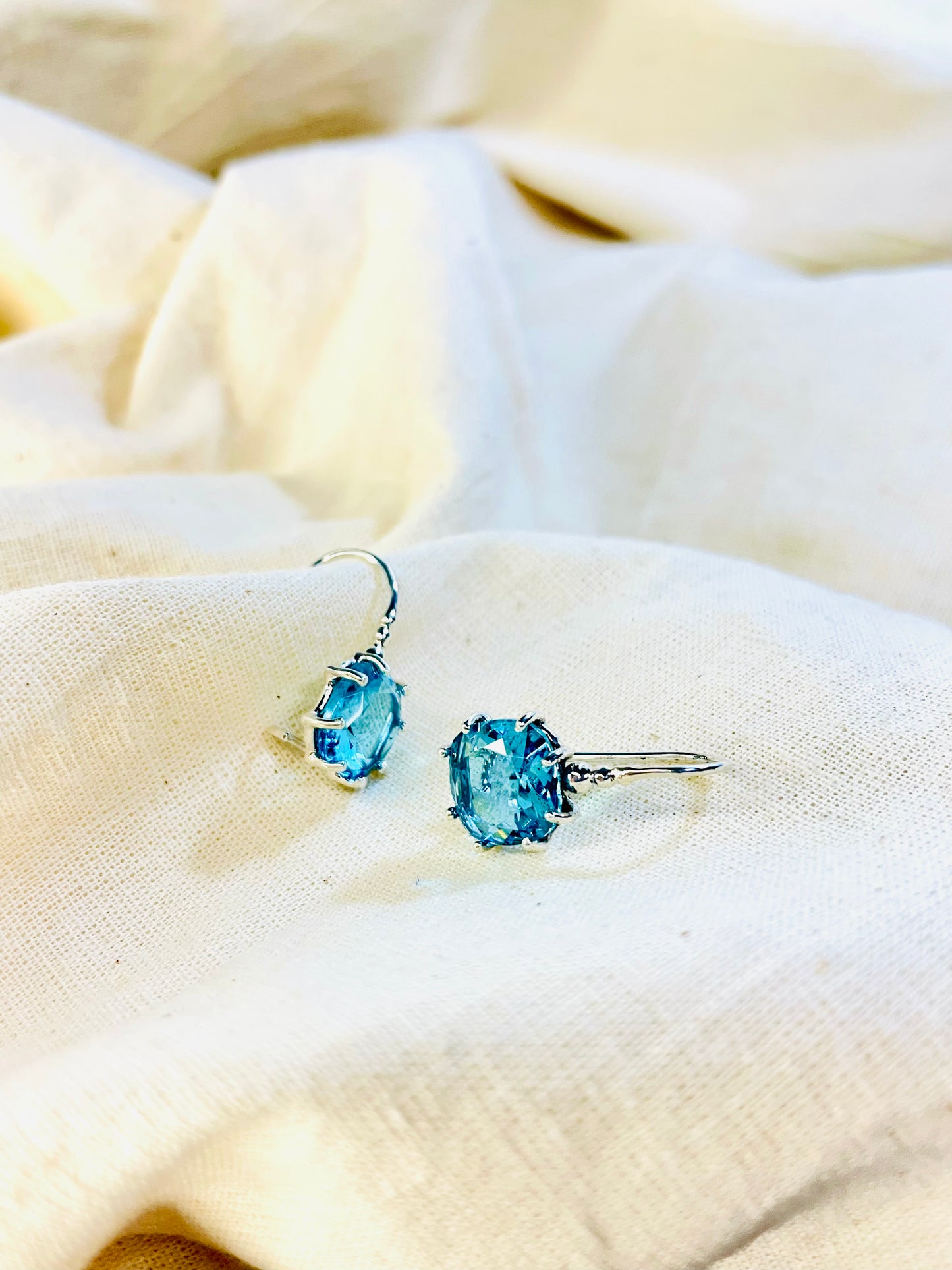 Arete Cierre Seguro Cristal Celeste