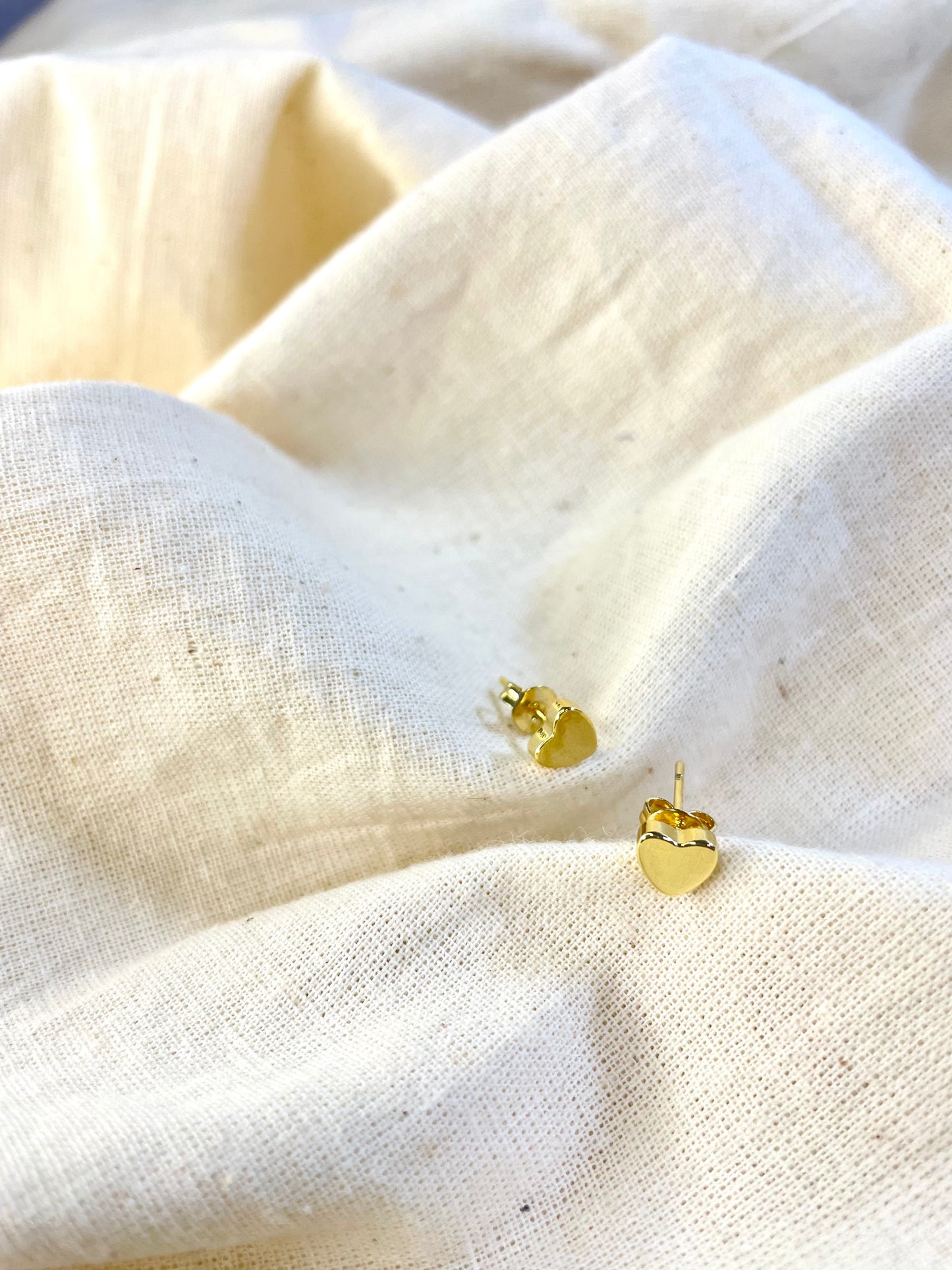 Arete Stud Corazon
