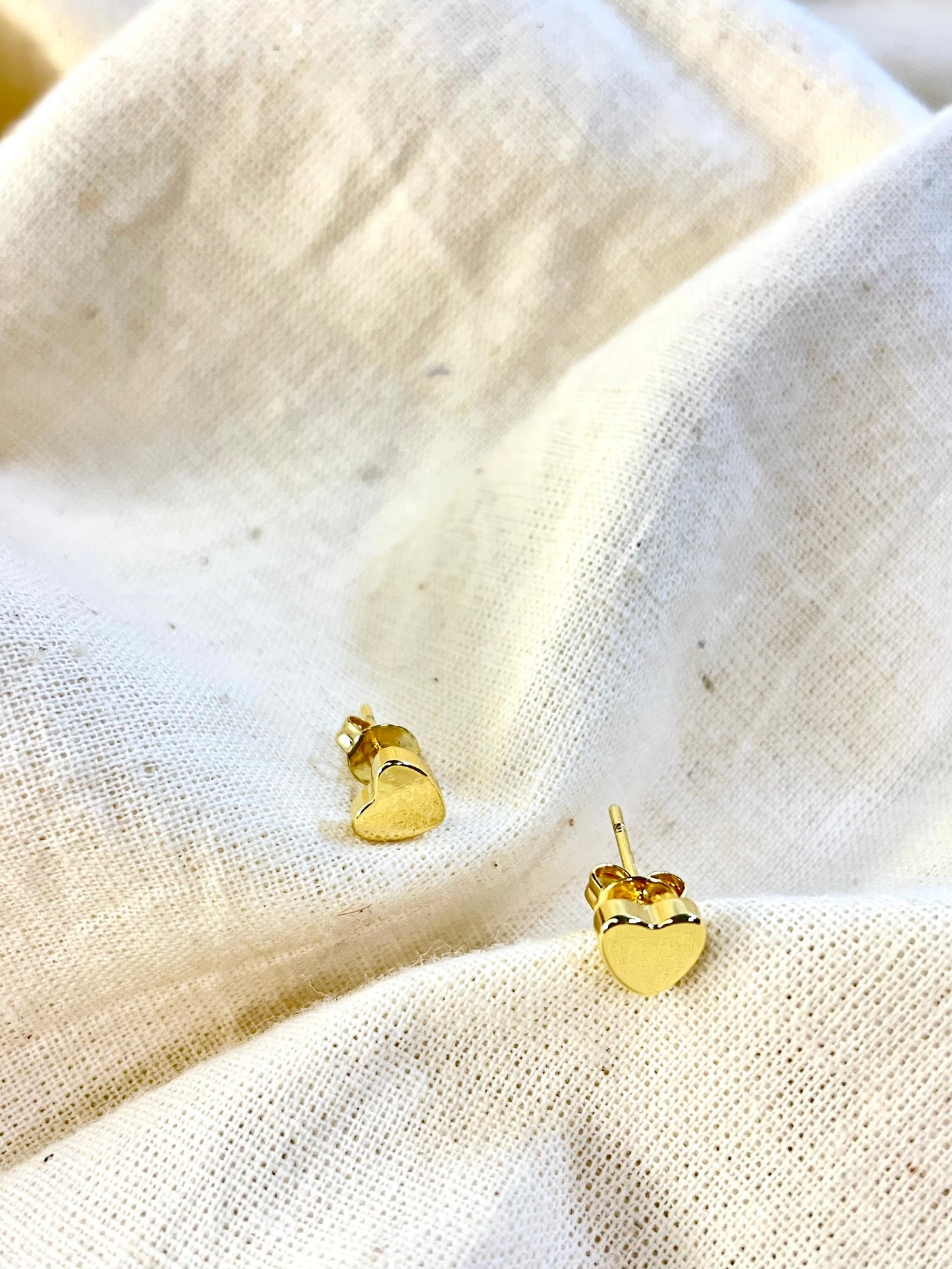 Arete Stud Corazon