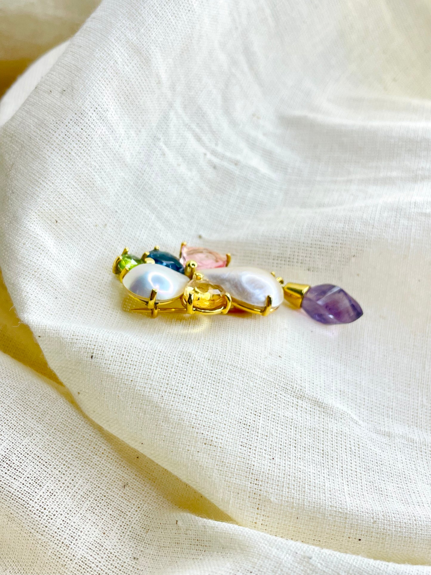 Broche Piedras