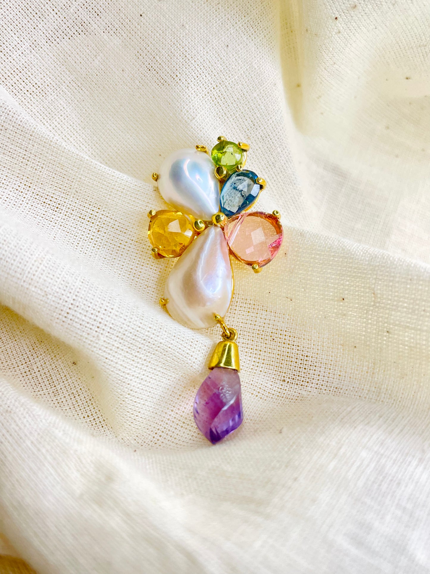 Broche Piedras