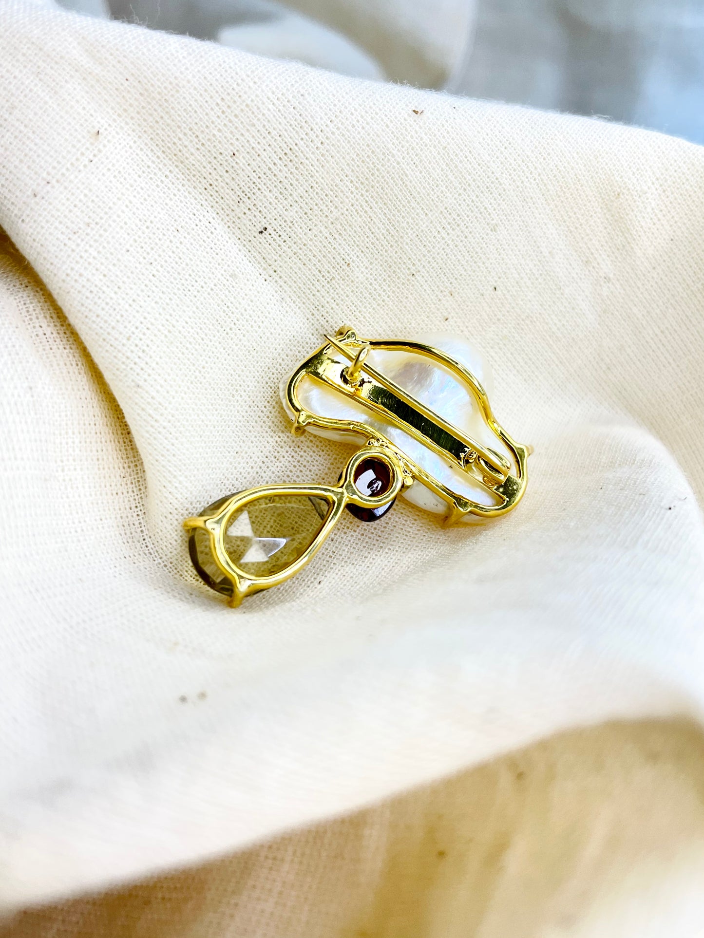 Broche Piedras