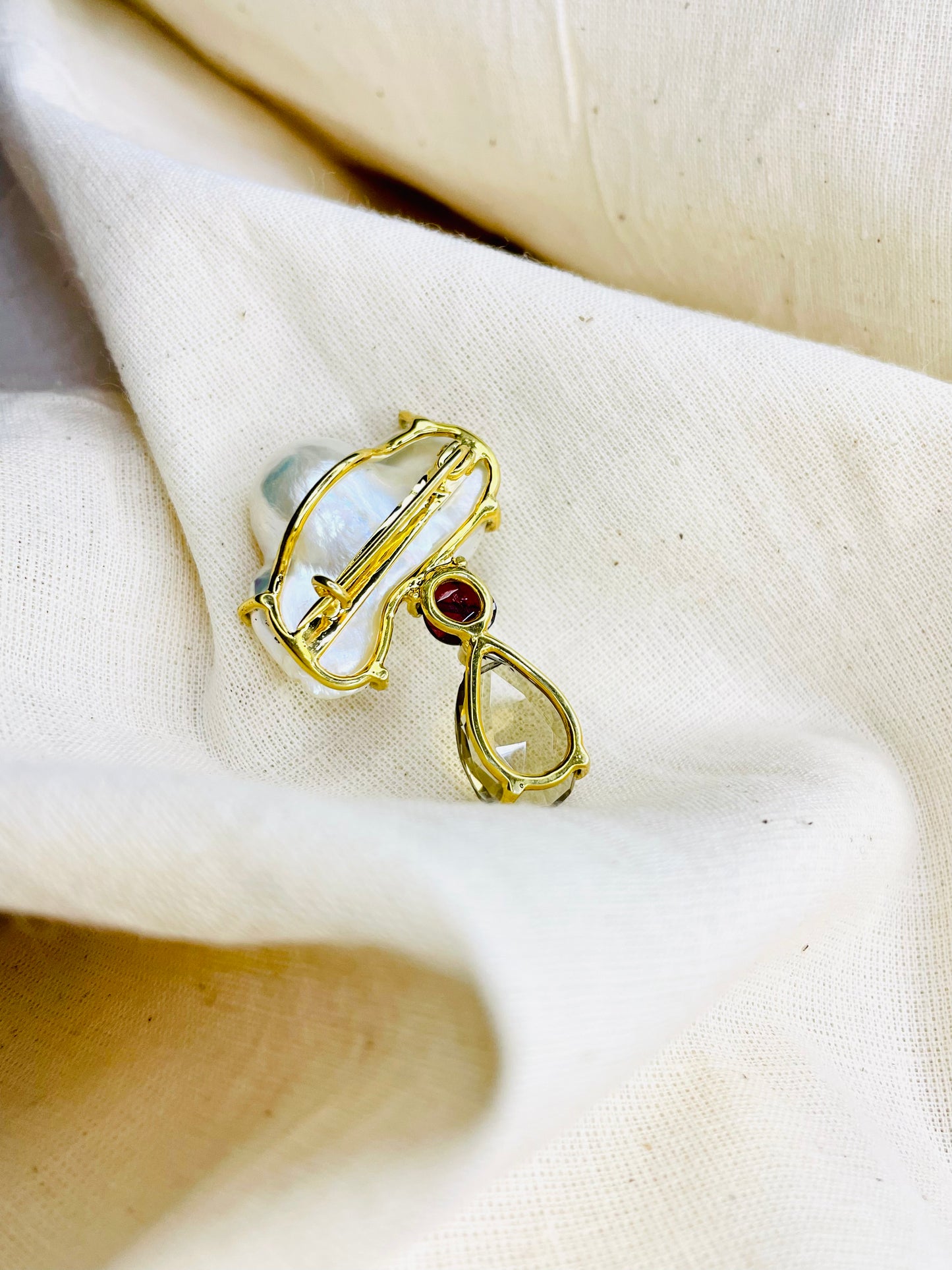 Broche Piedras