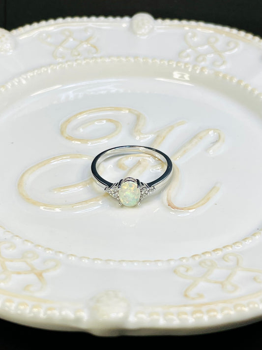 Anillo Opalo Zircones