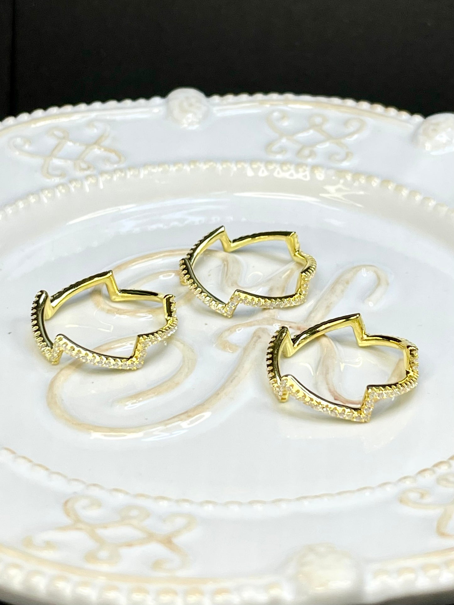 Anillo Banda Zircones