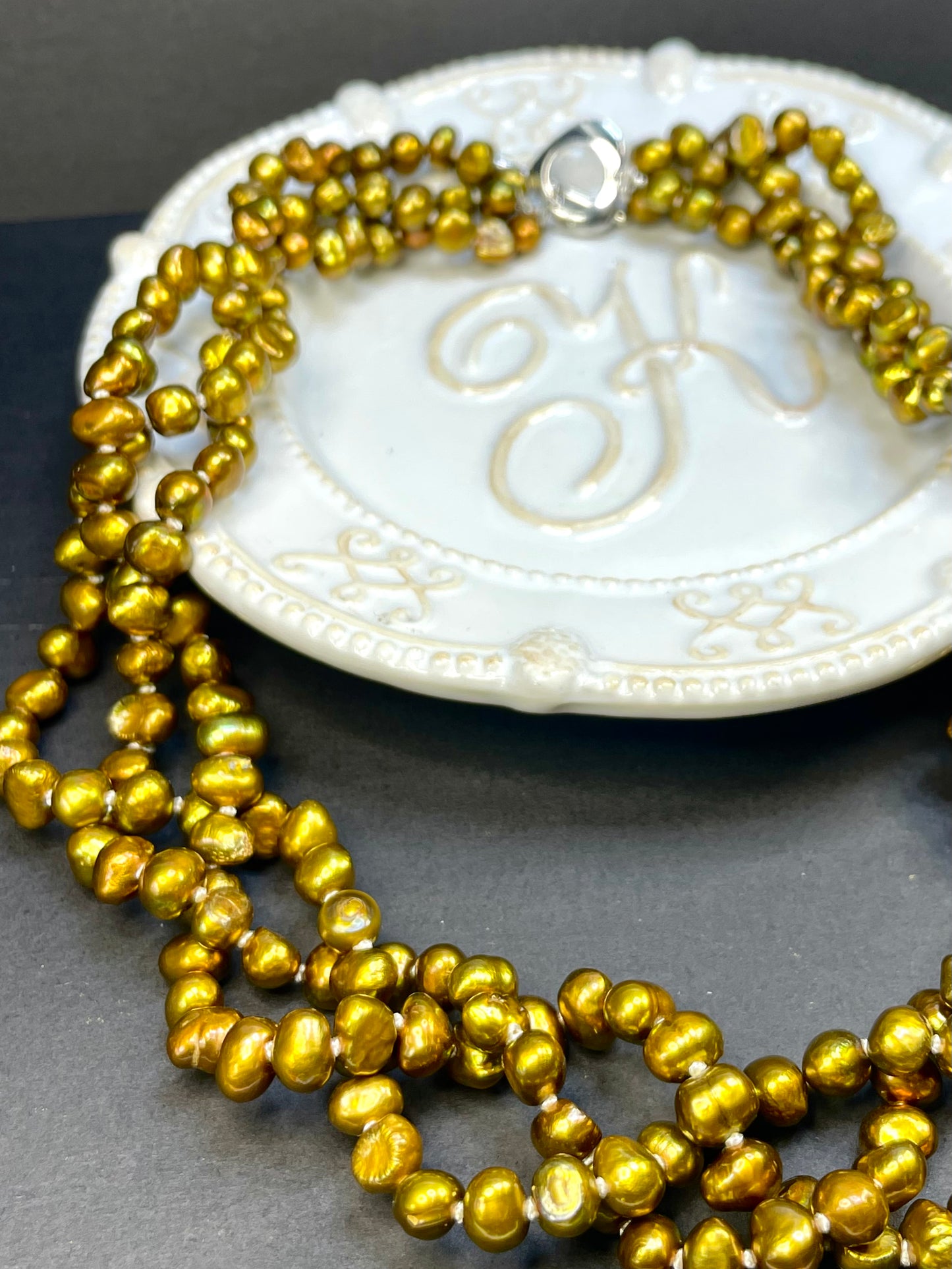 Collar Perlas Doradas
