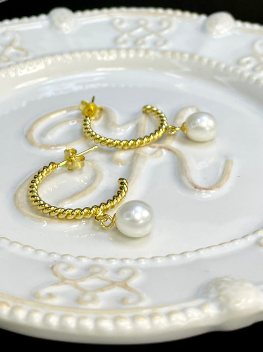 Arete Stud Perla