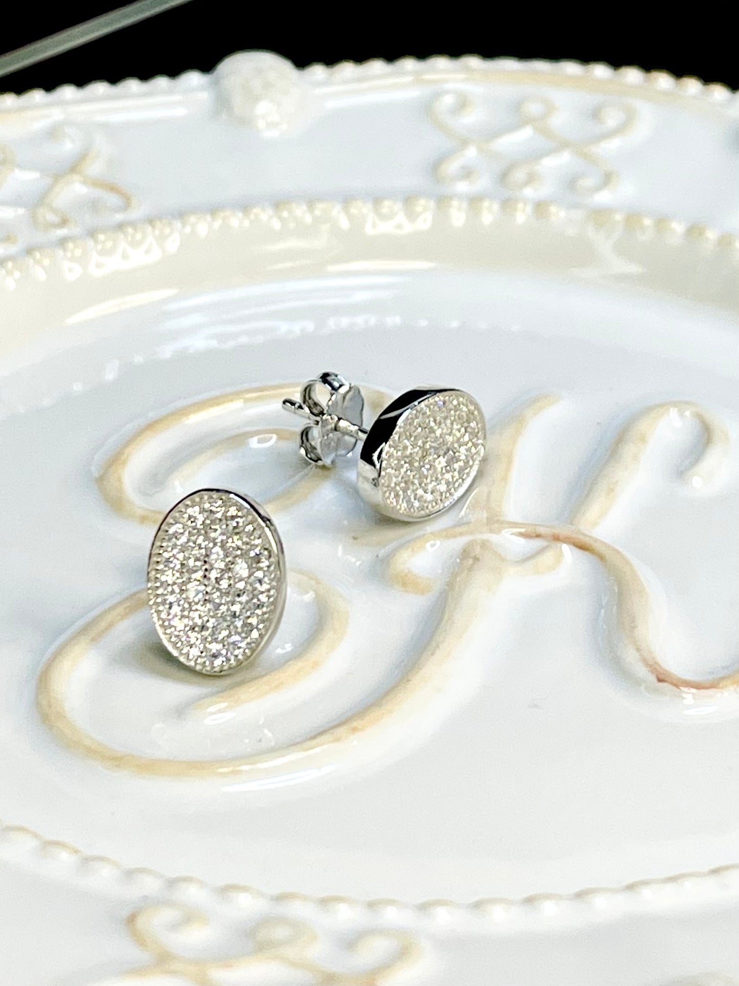 Arete Stud Zircones Oval
