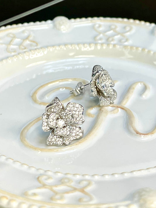 Arete Studs Flor