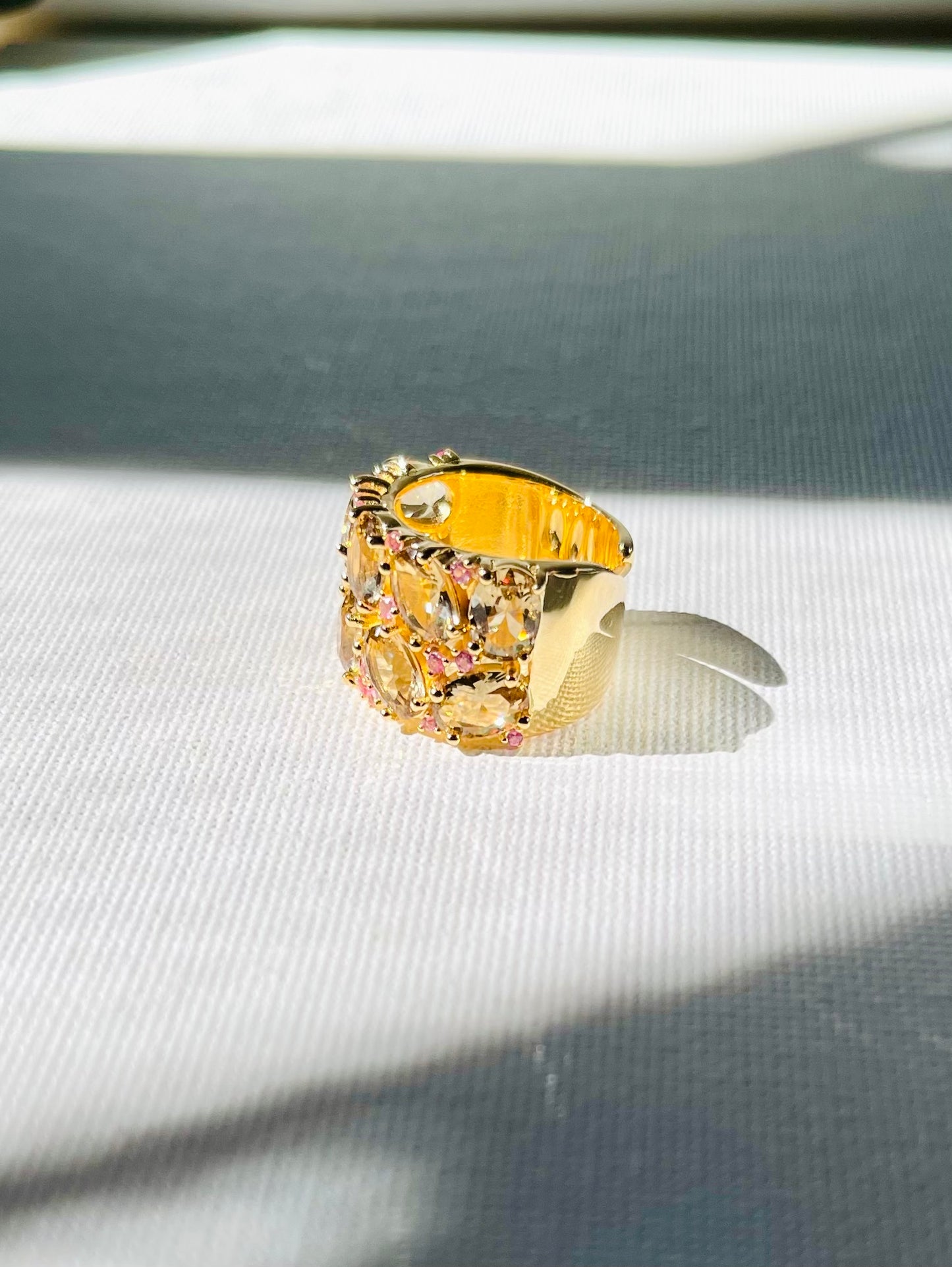 Anillo Cuarzos Zircones