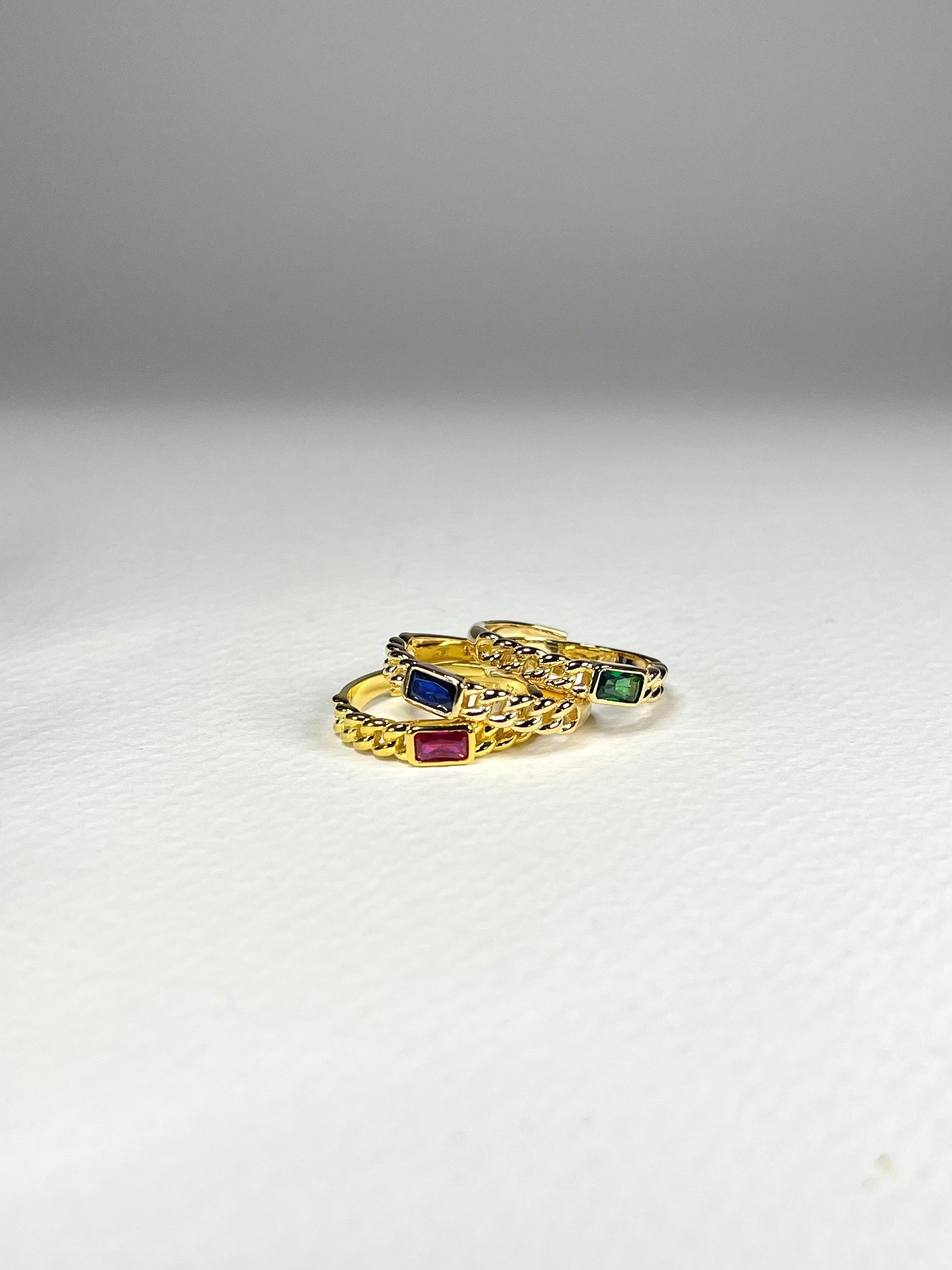 Anillo Zircones Eslabones Cuban