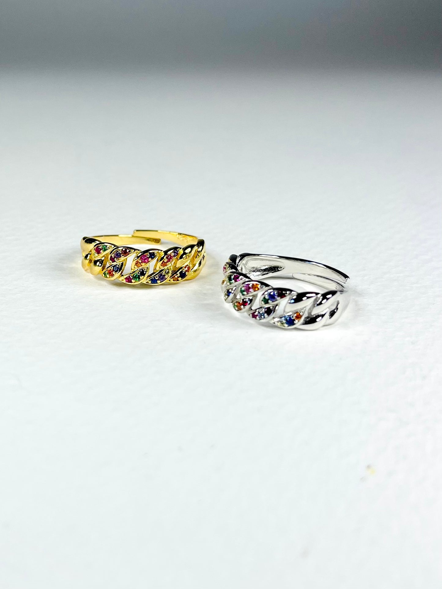 Anillo Zircones Eslabones Cuban