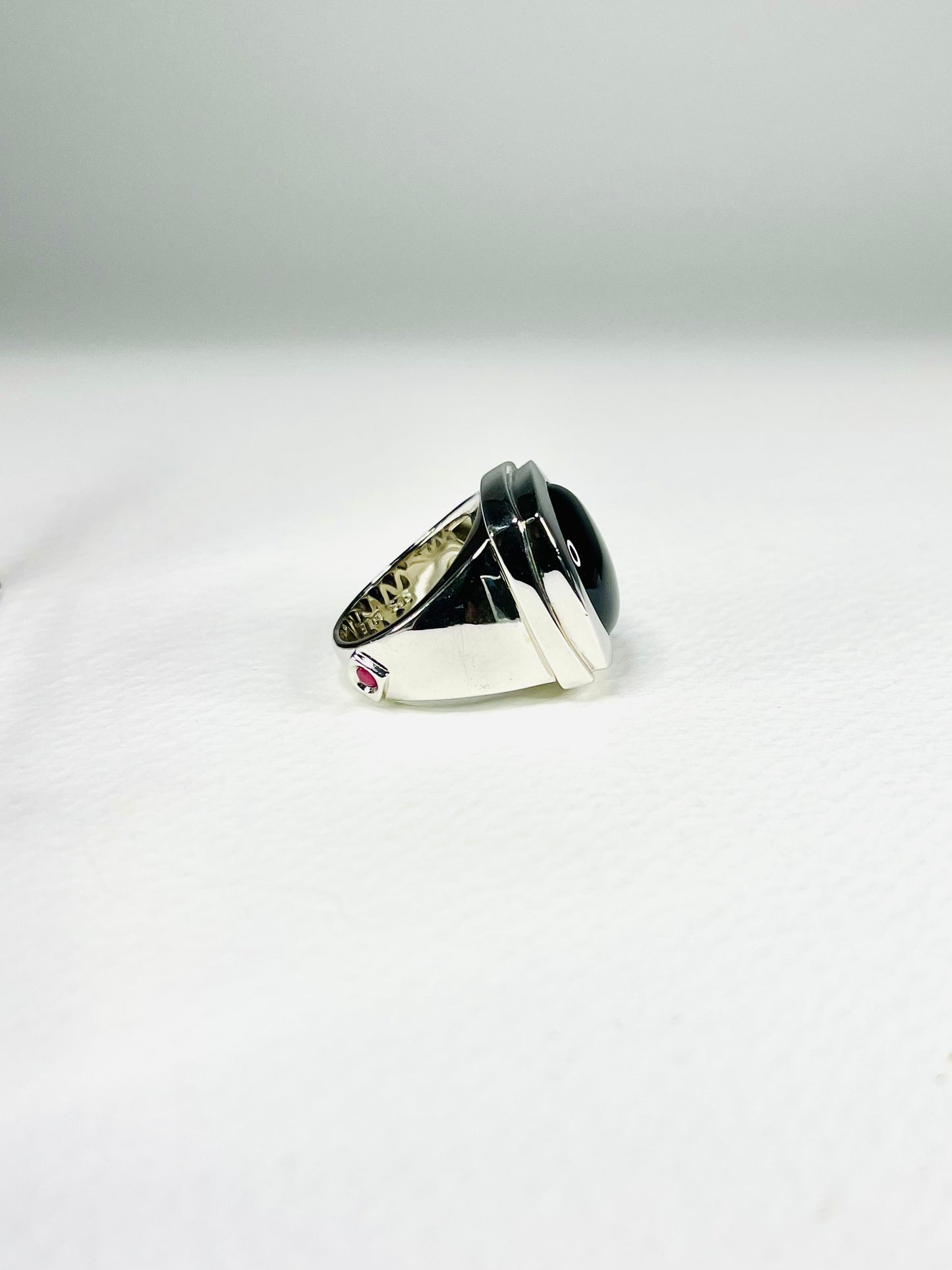 Anillo Onix Redondo