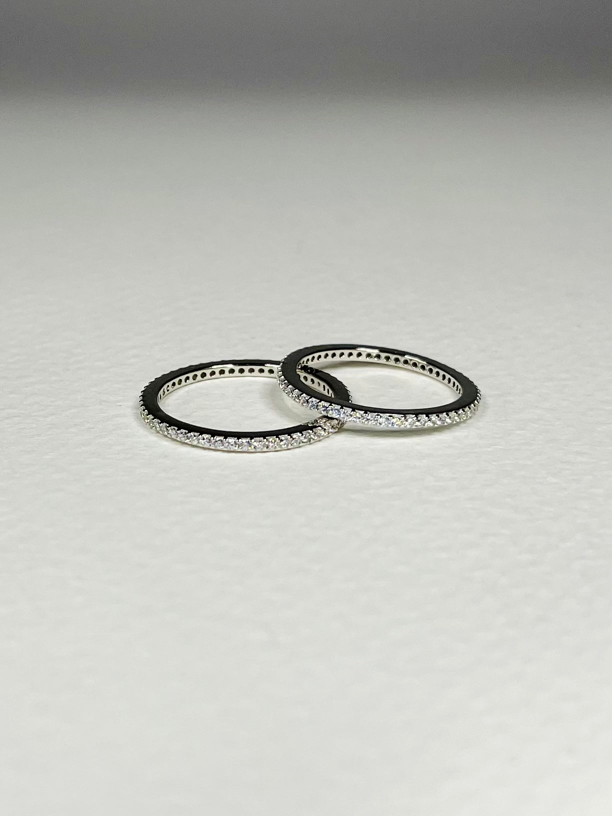 Anillo Zircones Banda Fina