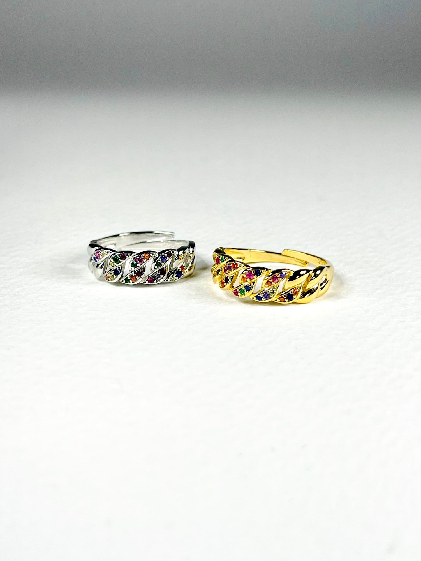 Anillo Zircones Eslabones Cuban