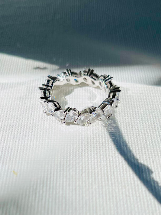 Anillo Banda Zircones Gota