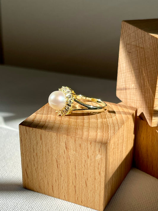Anillo Perla Zircones