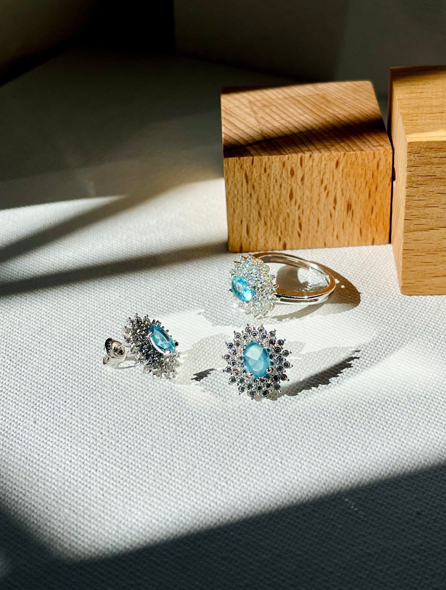 Anillo Zircones Cuadrado
