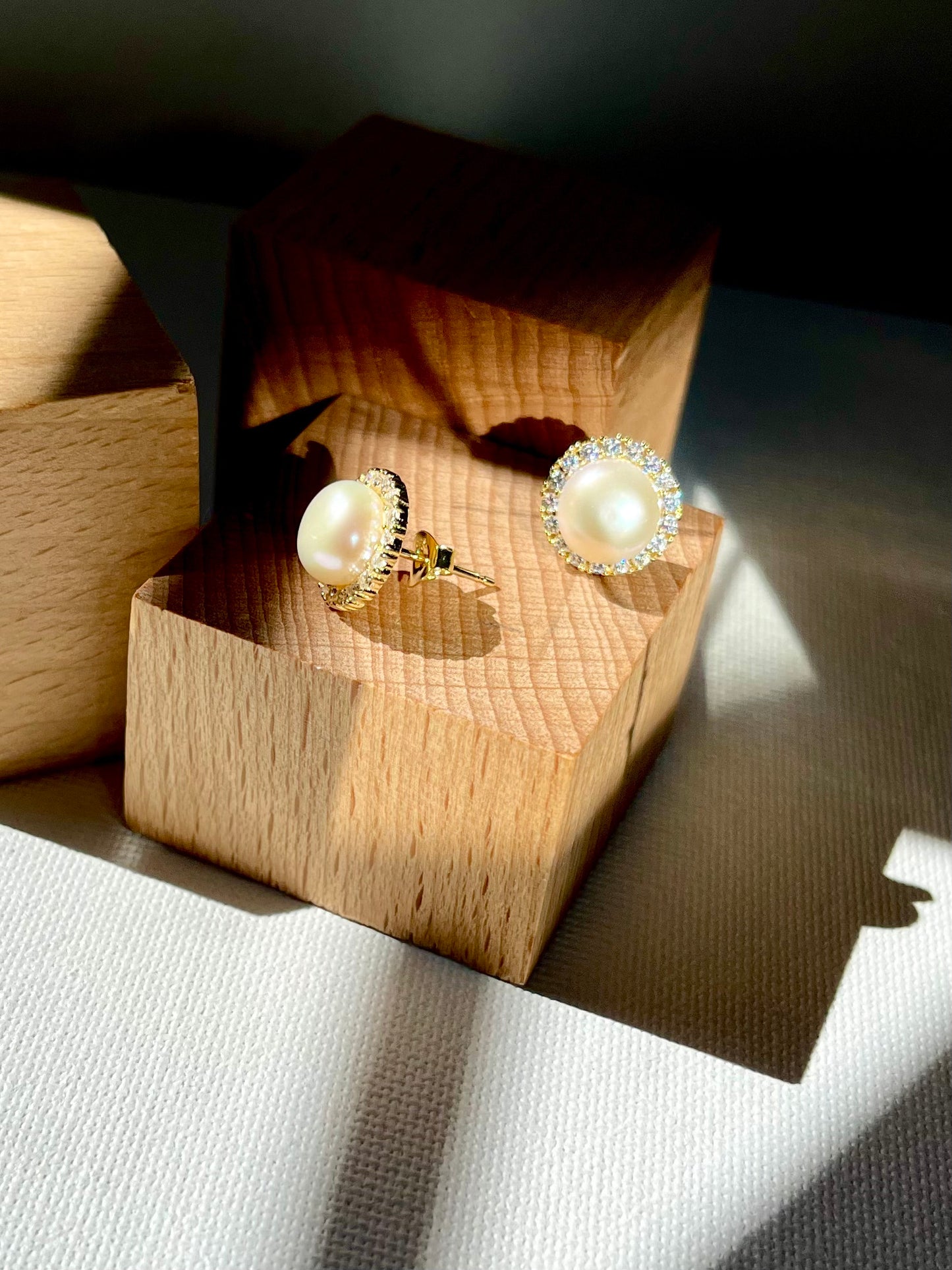 Arete Perla Zircones Redondo